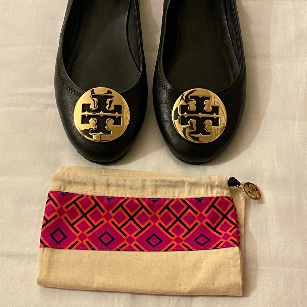 Authentic Tory Burch Ballet Flats in Black/Gold